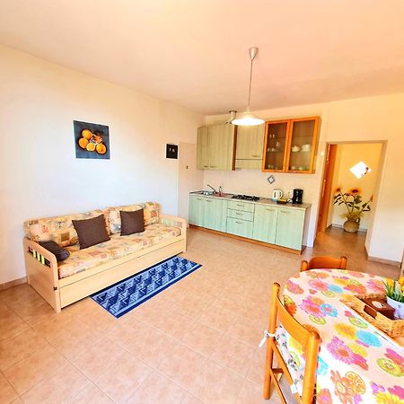 Residence Casa Silvana Tignale Habitación foto